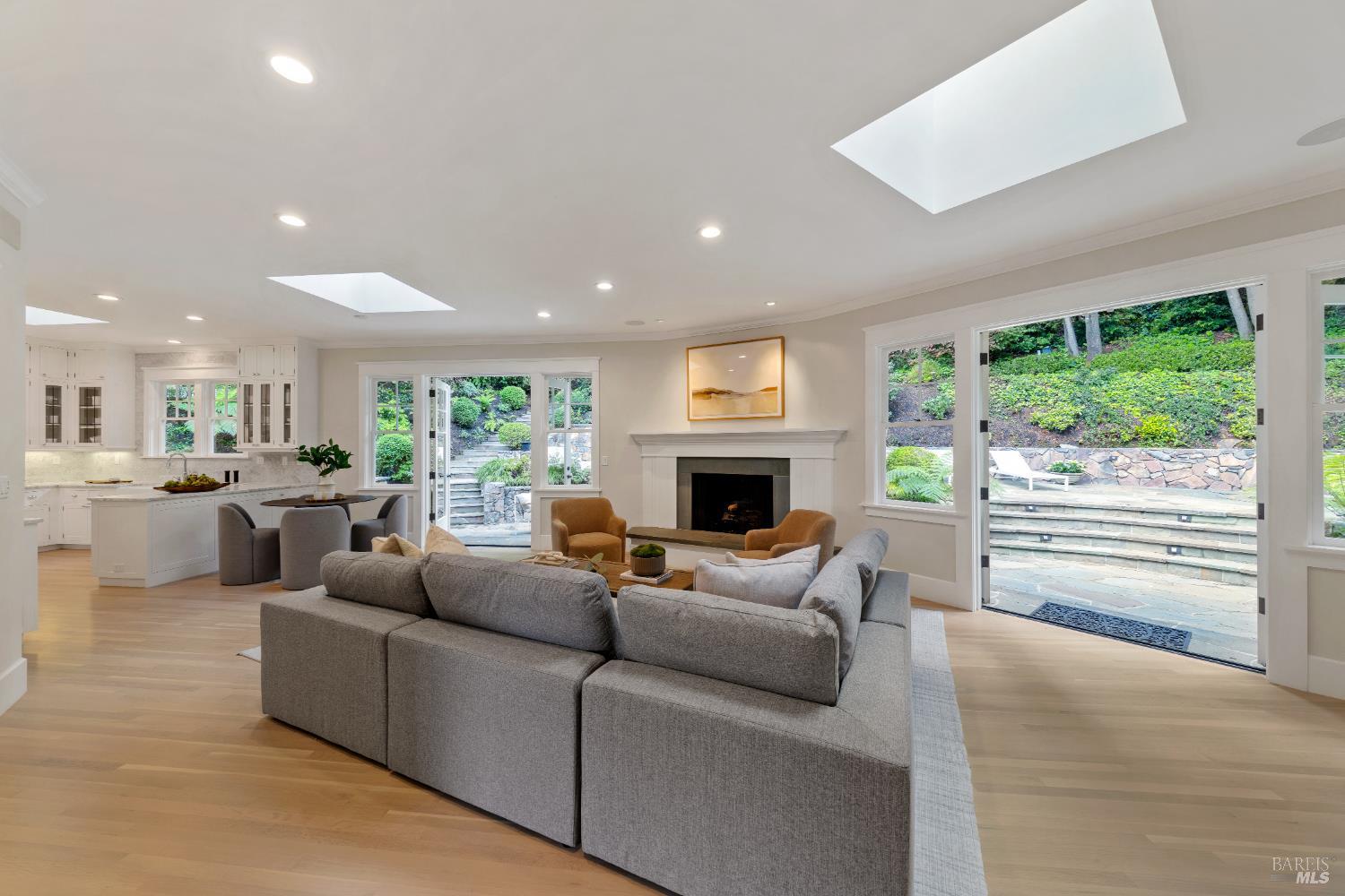 22 Chestnut Avenue, Ross #97