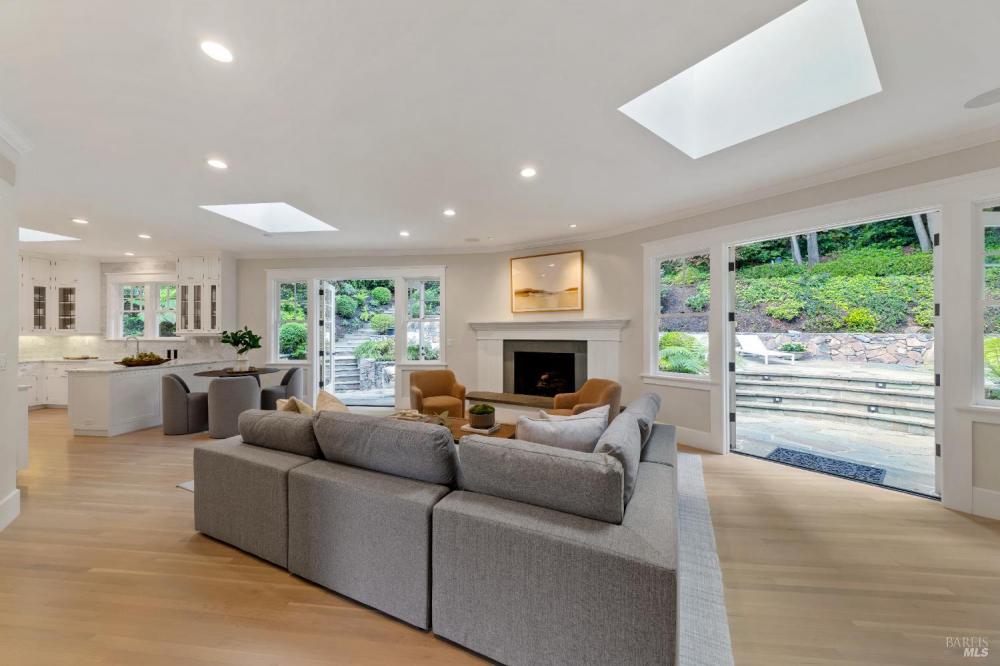 22 Chestnut Avenue, Ross #97