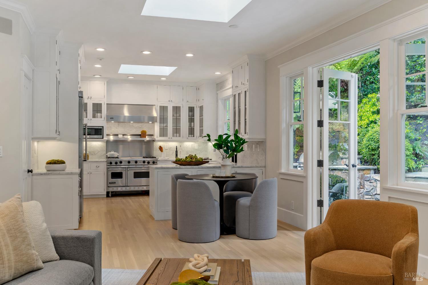 22 Chestnut Avenue, Ross #97