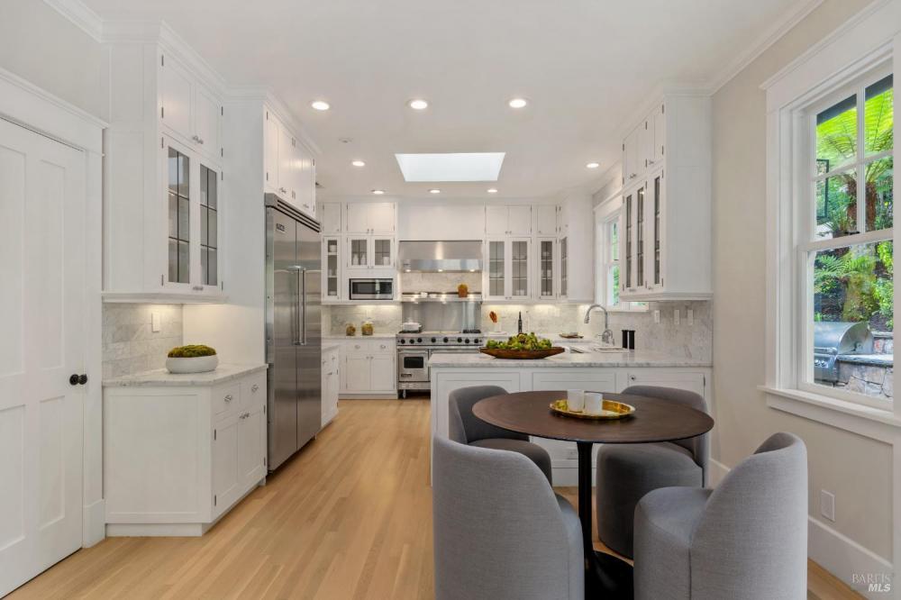 22 Chestnut Avenue, Ross #97