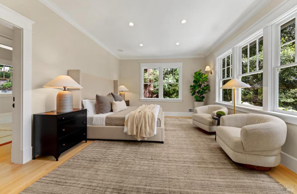 22 Chestnut Avenue, Ross #97