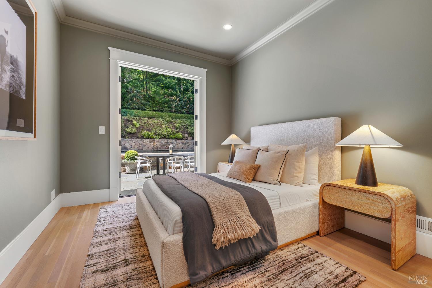 22 Chestnut Avenue, Ross #97