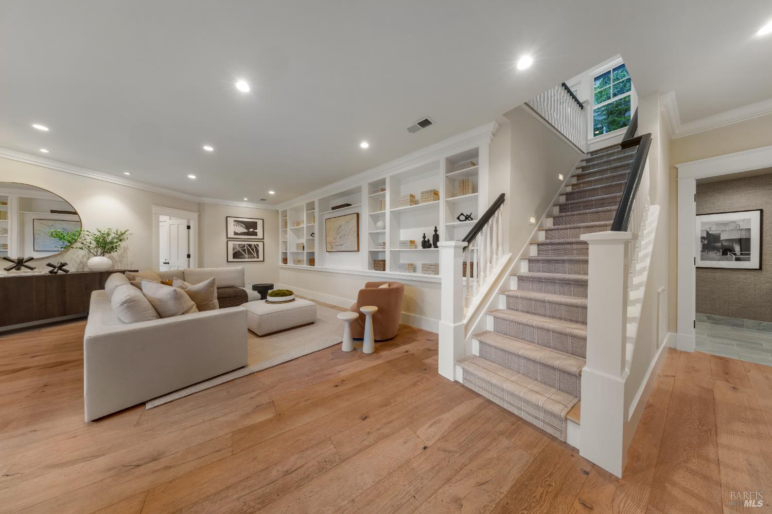 22 Chestnut Avenue, Ross #97