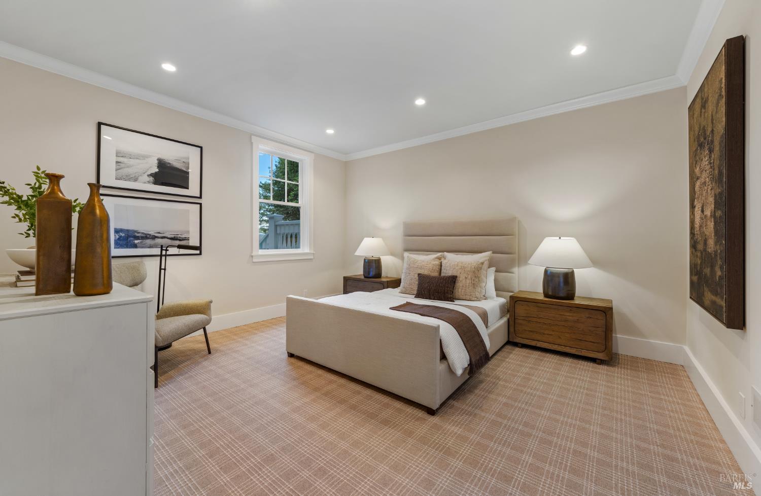 22 Chestnut Avenue, Ross #97