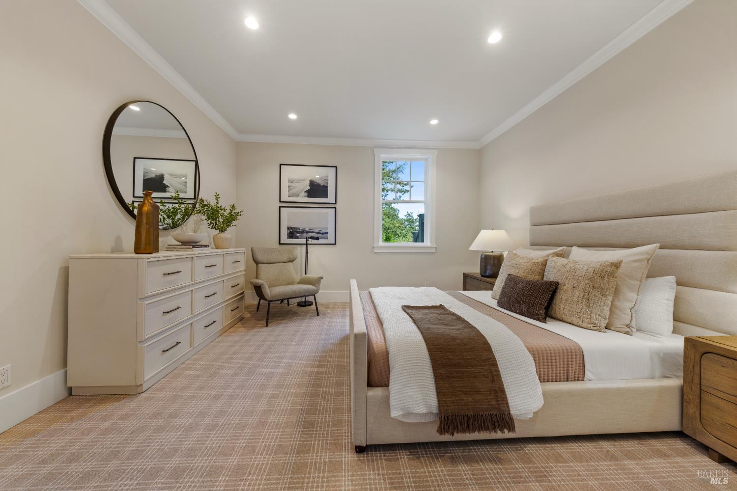 22 Chestnut Avenue, Ross #97