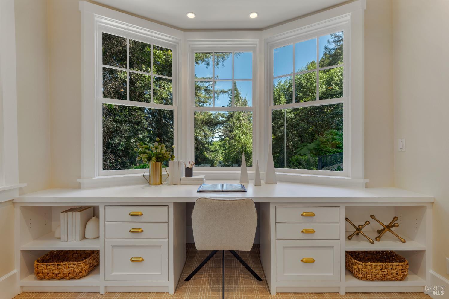 22 Chestnut Avenue, Ross #97