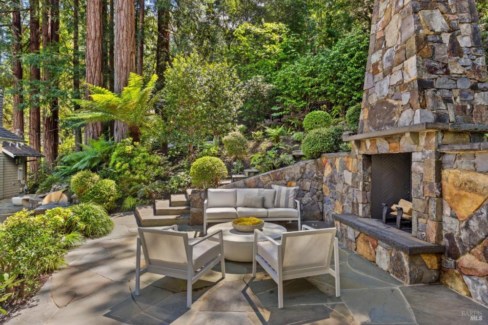 22 Chestnut Avenue, Ross #97