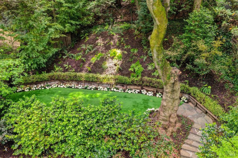 22 Chestnut Avenue, Ross #97