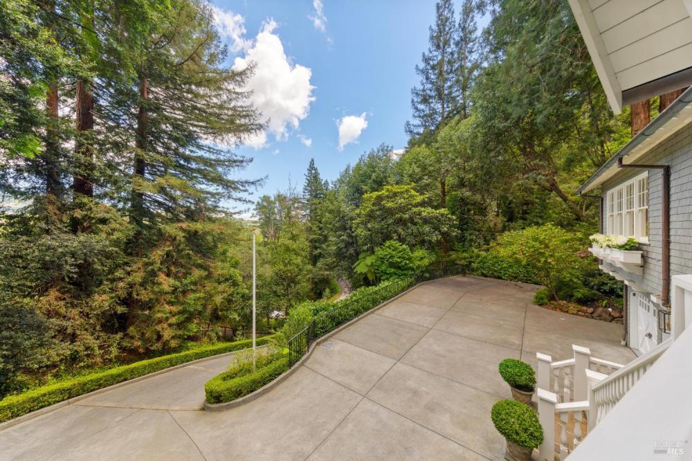 22 Chestnut Avenue, Ross #97