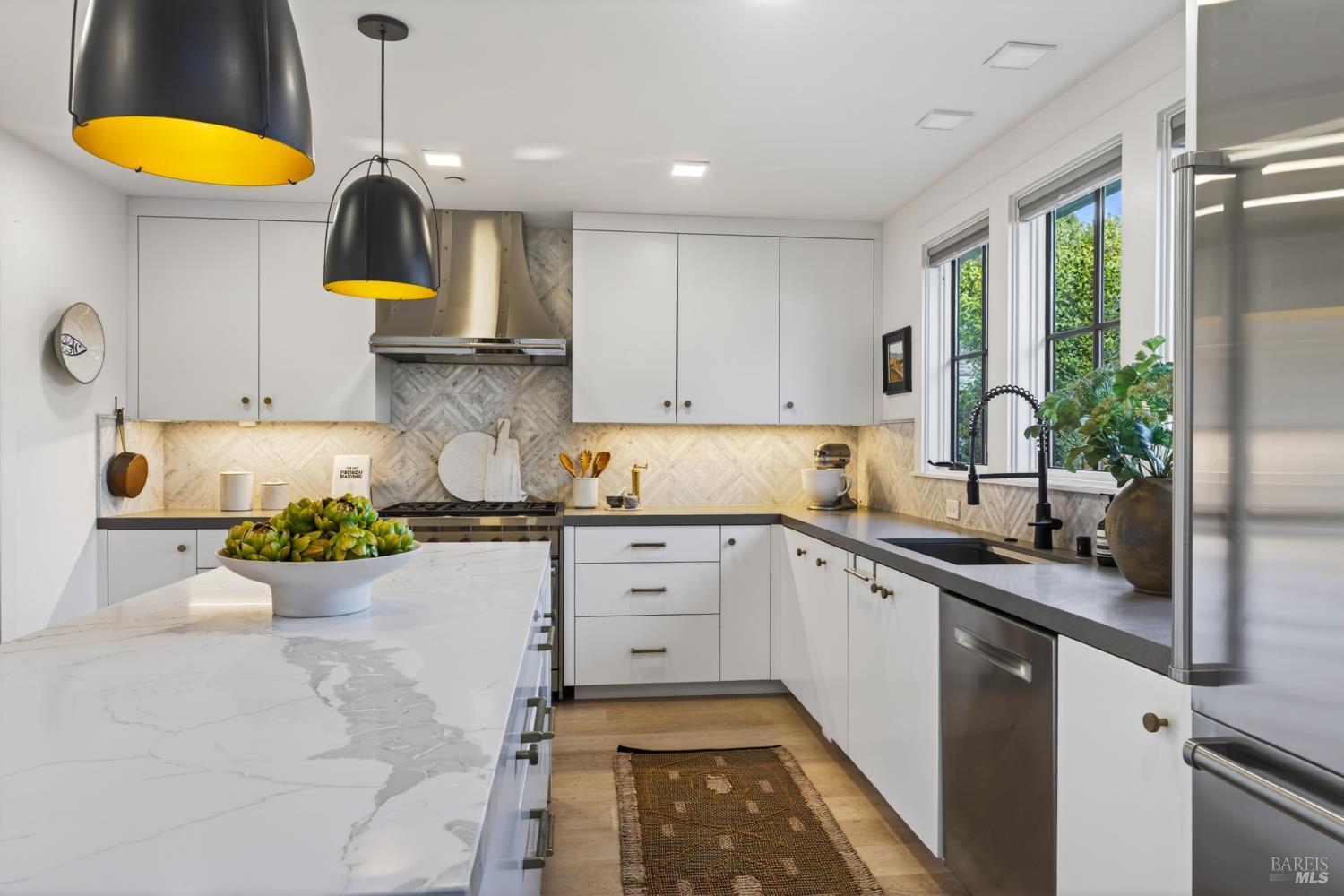 7 William Avenue, Larkspur #54