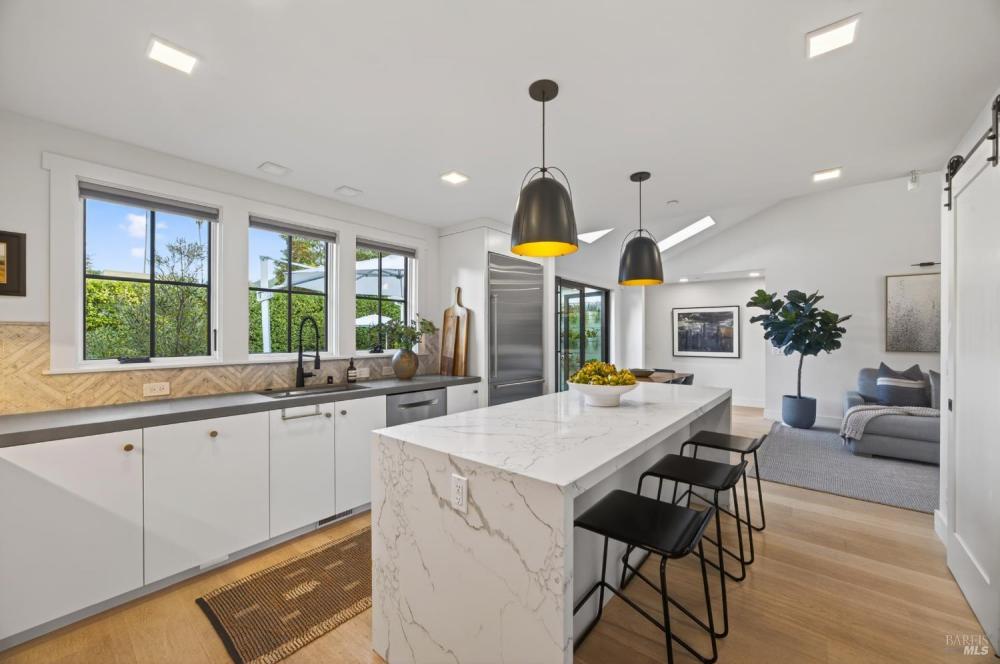 7 William Avenue, Larkspur #54
