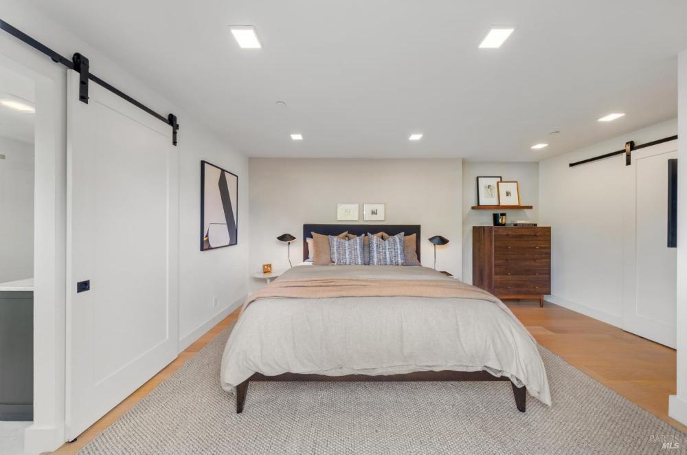 7 William Avenue, Larkspur #54