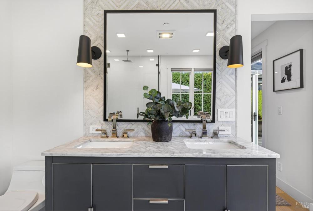 7 William Avenue, Larkspur #54