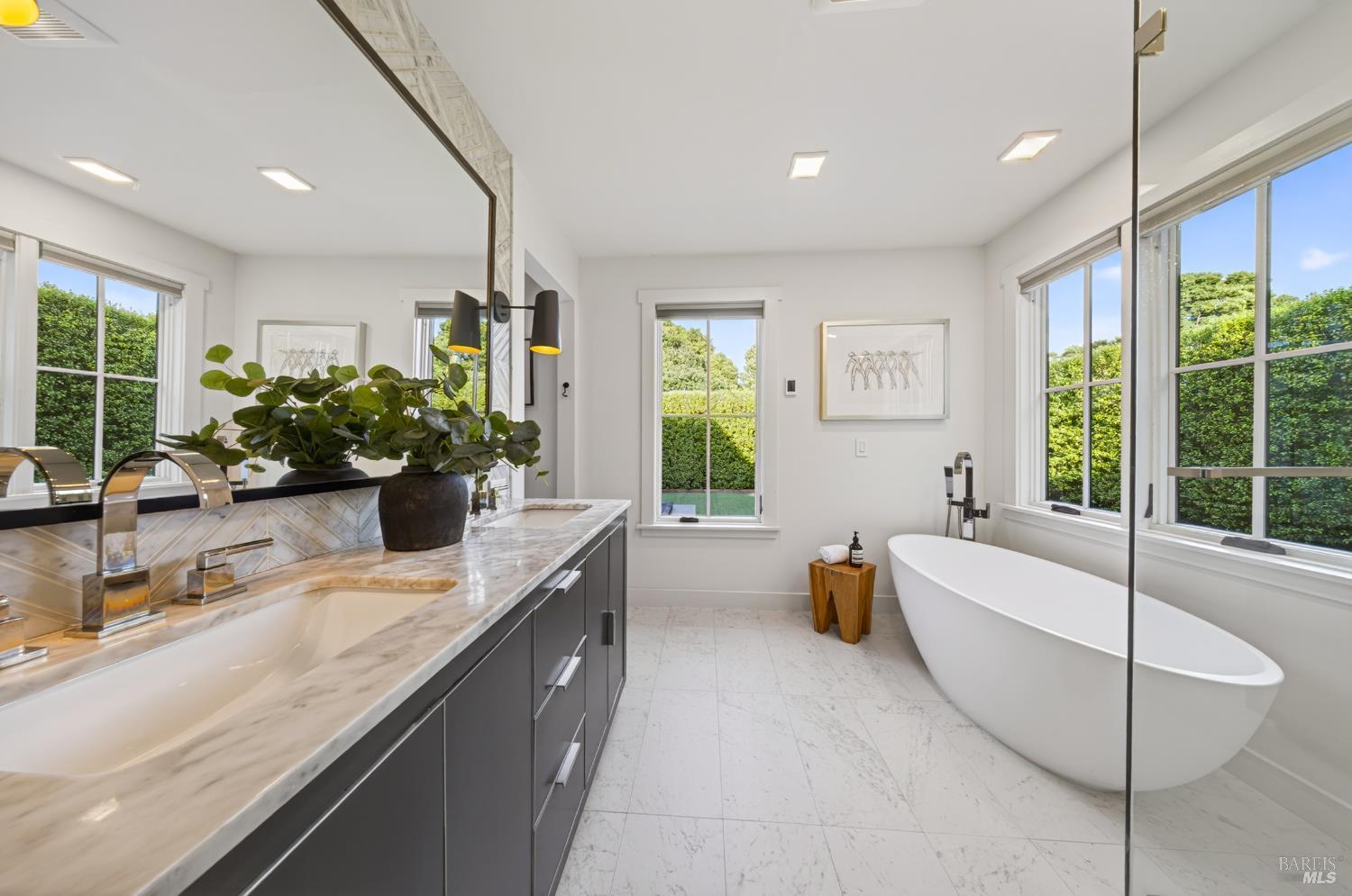 7 William Avenue, Larkspur #54
