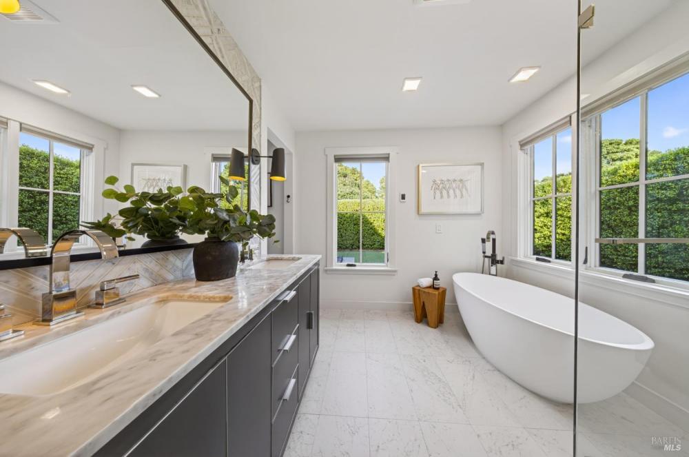 7 William Avenue, Larkspur #54