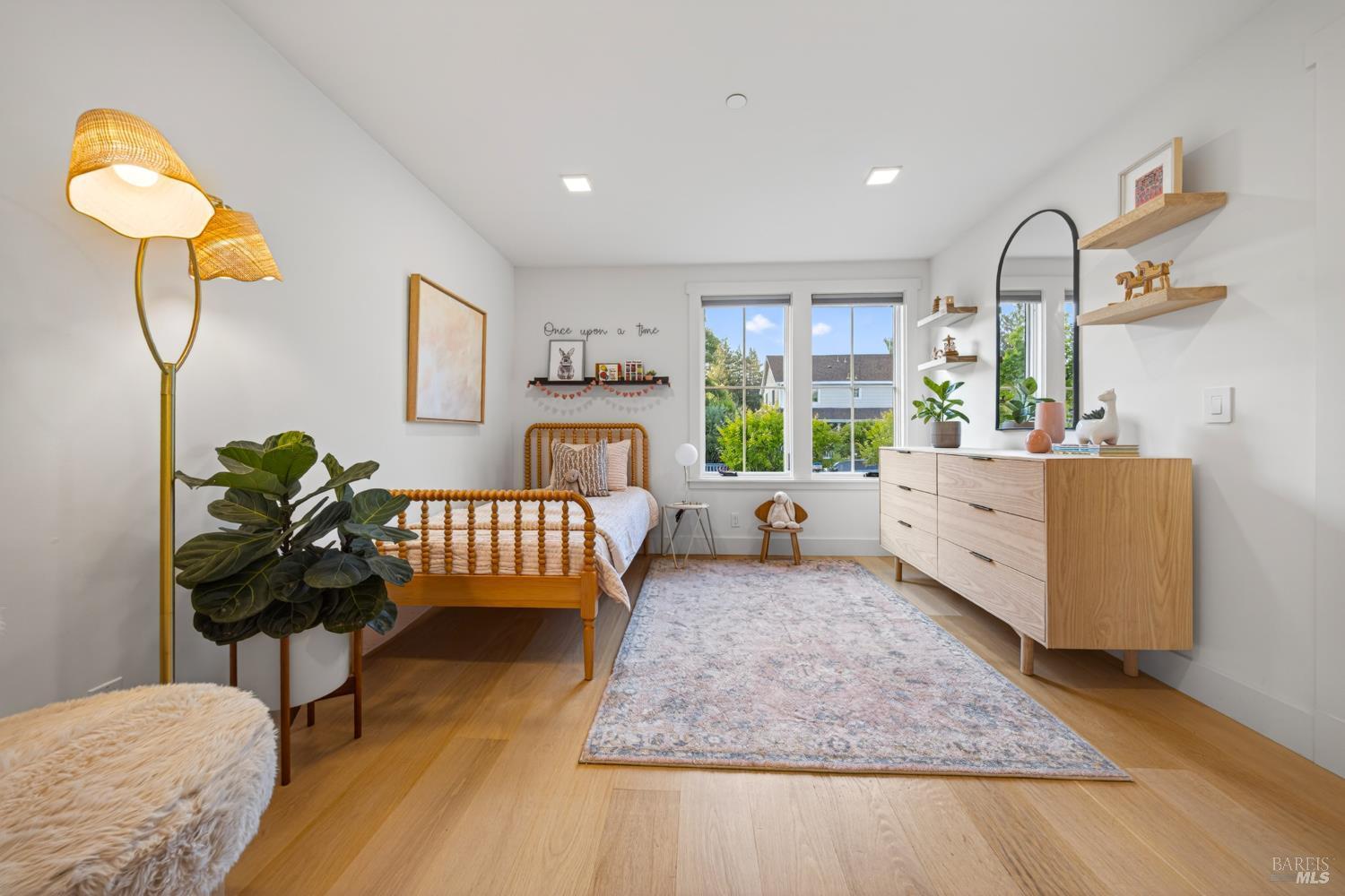 7 William Avenue, Larkspur #54