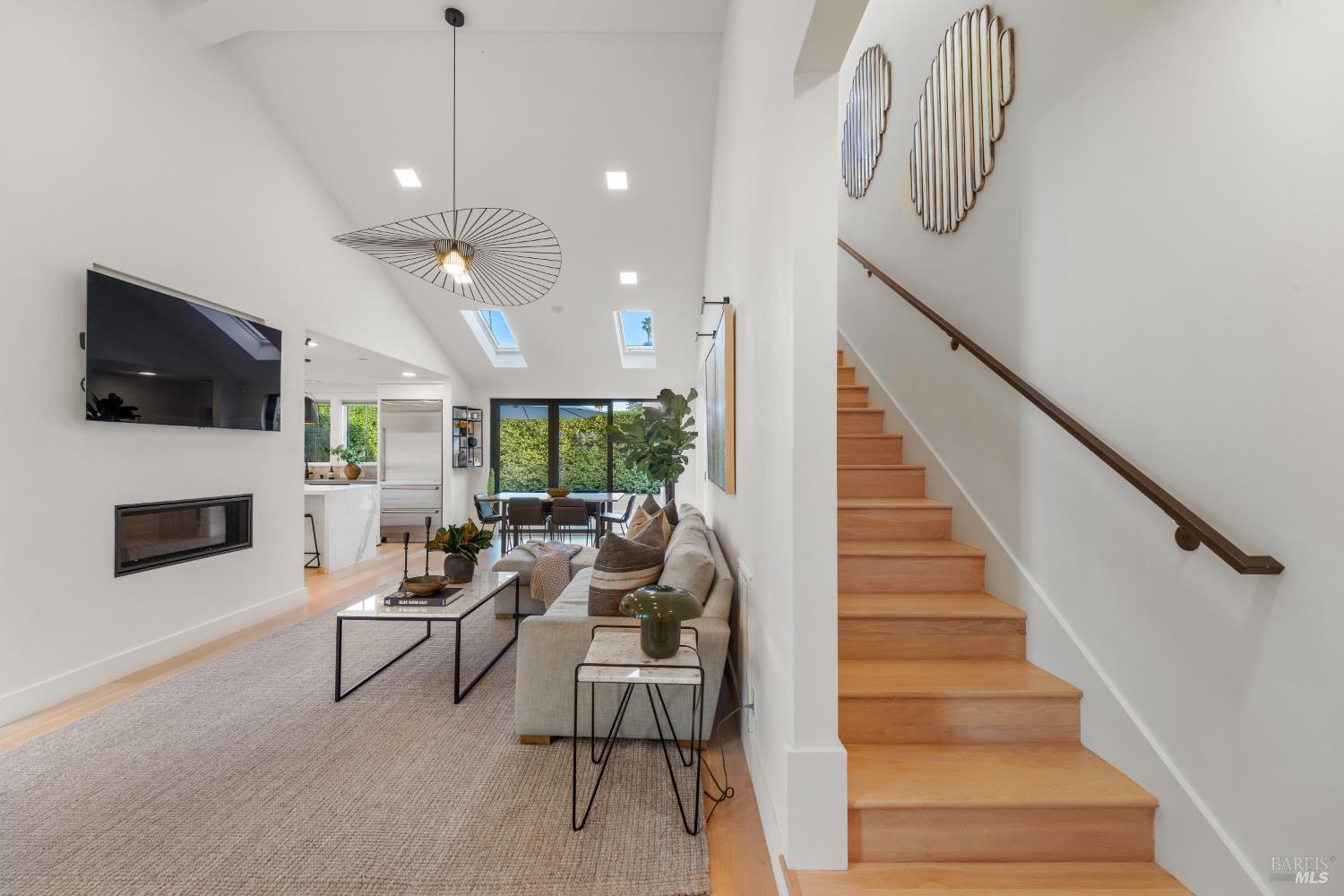 7 William Avenue, Larkspur #54