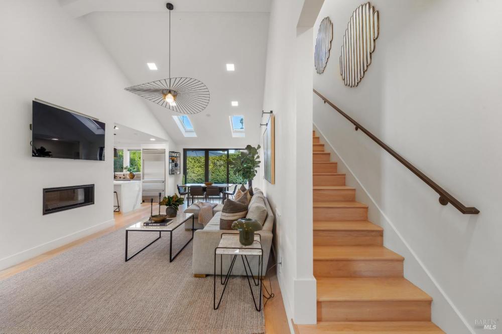 7 William Avenue, Larkspur #54