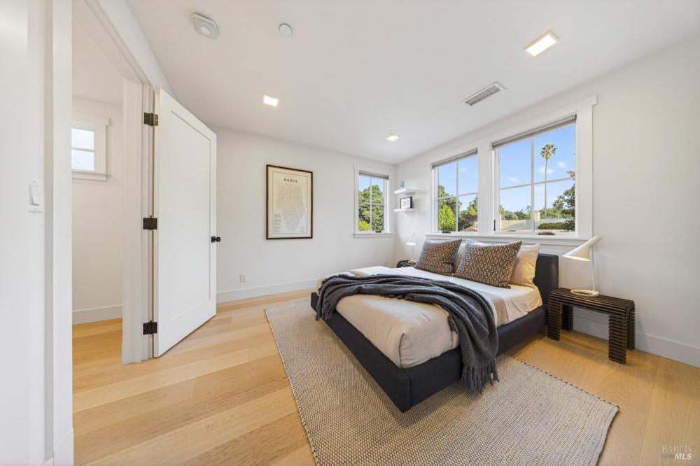 7 William Avenue, Larkspur #54