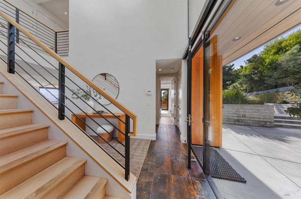 86 Sugarloaf Drive, Tiburon #87