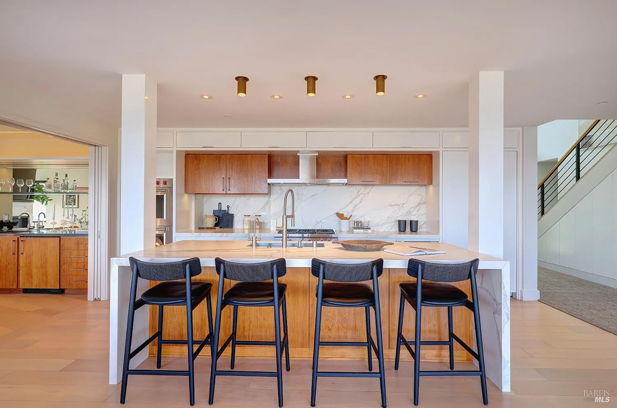 86 Sugarloaf Drive, Tiburon #87