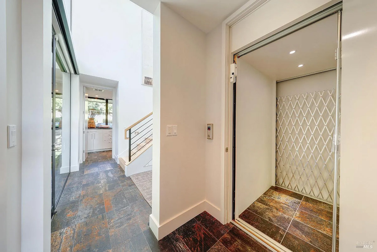 86 Sugarloaf Drive, Tiburon #87