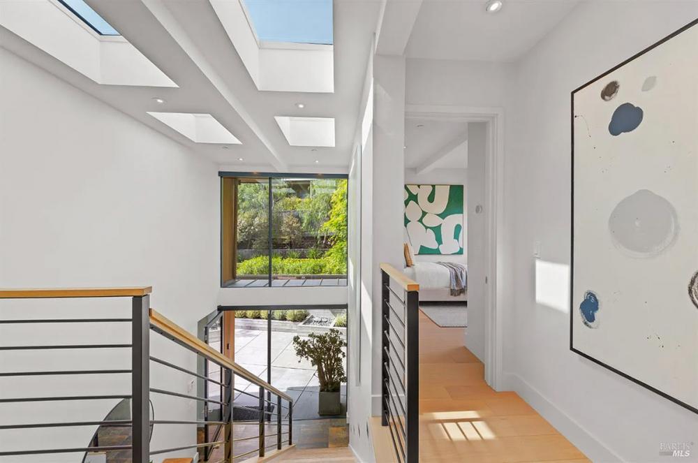 86 Sugarloaf Drive, Tiburon #87