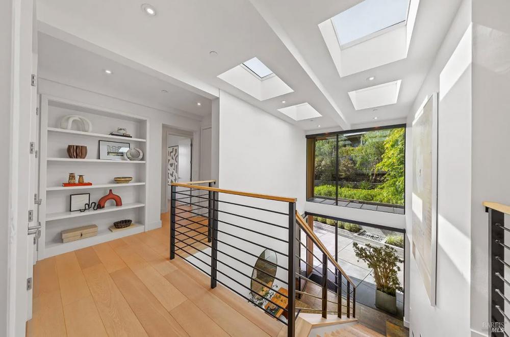 86 Sugarloaf Drive, Tiburon #87