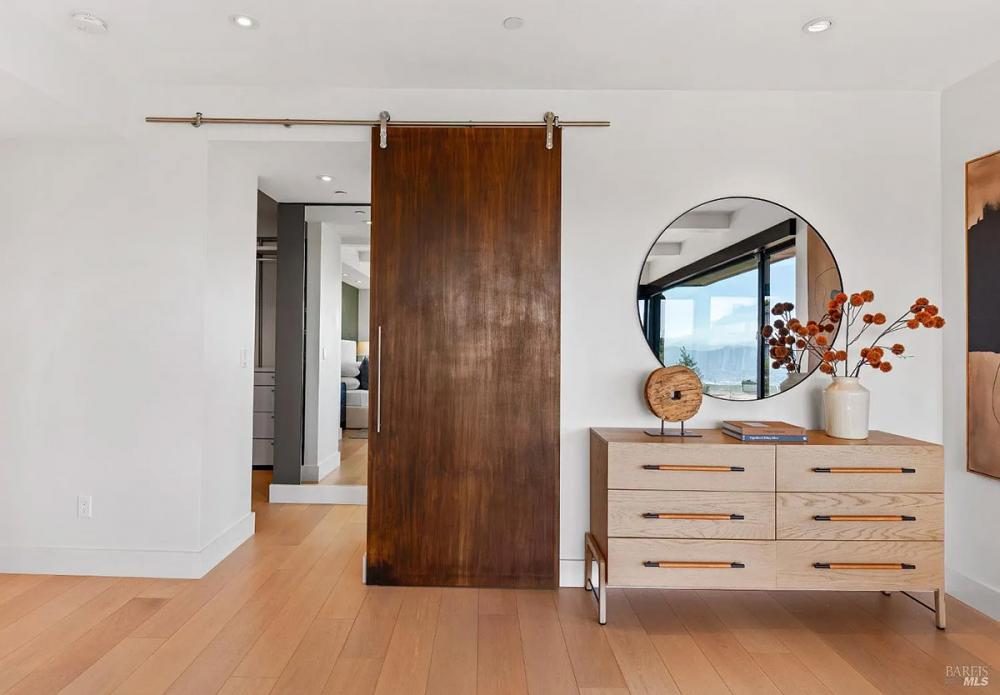 86 Sugarloaf Drive, Tiburon #87