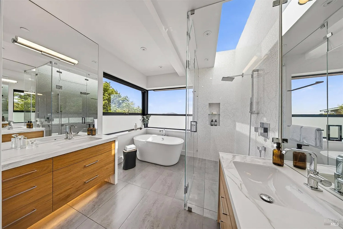 86 Sugarloaf Drive, Tiburon #87