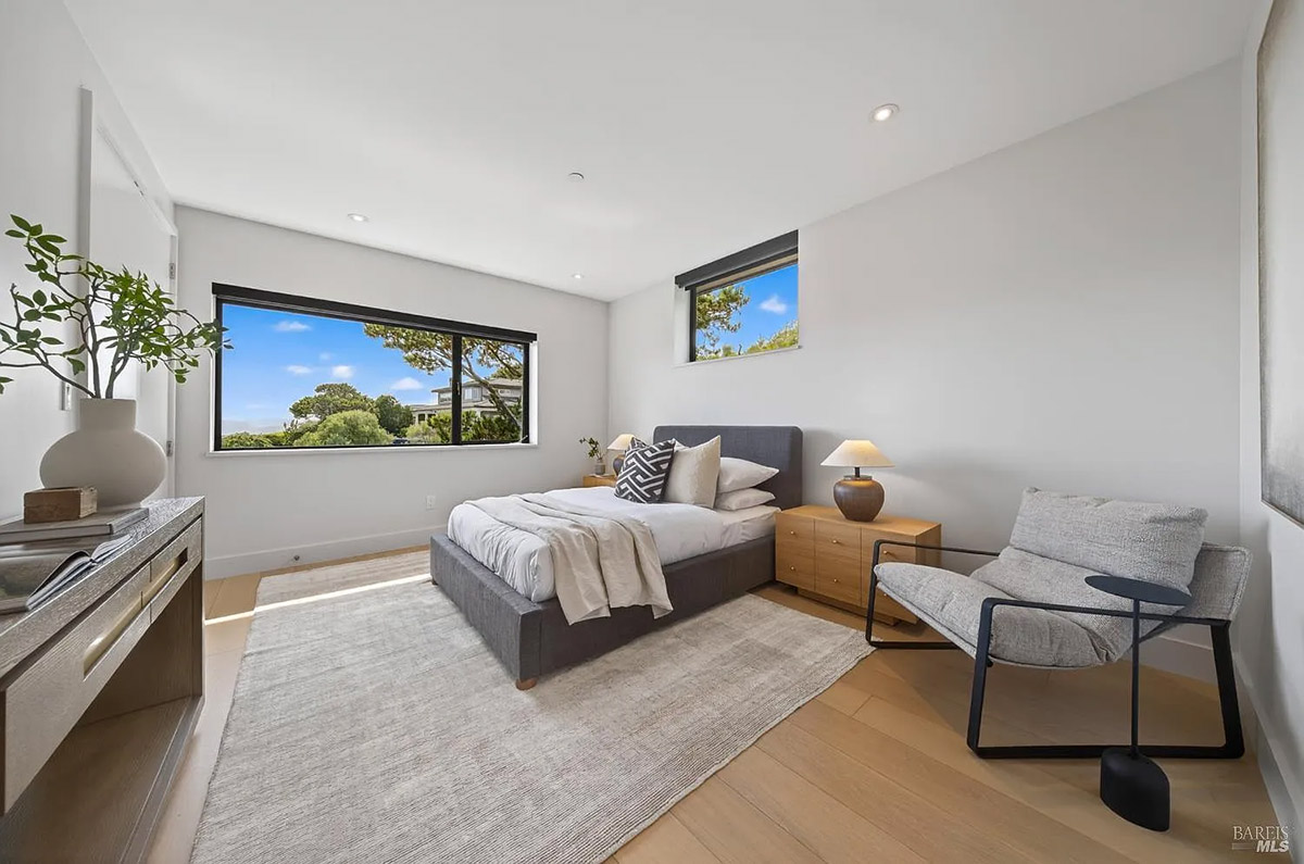 86 Sugarloaf Drive, Tiburon #87