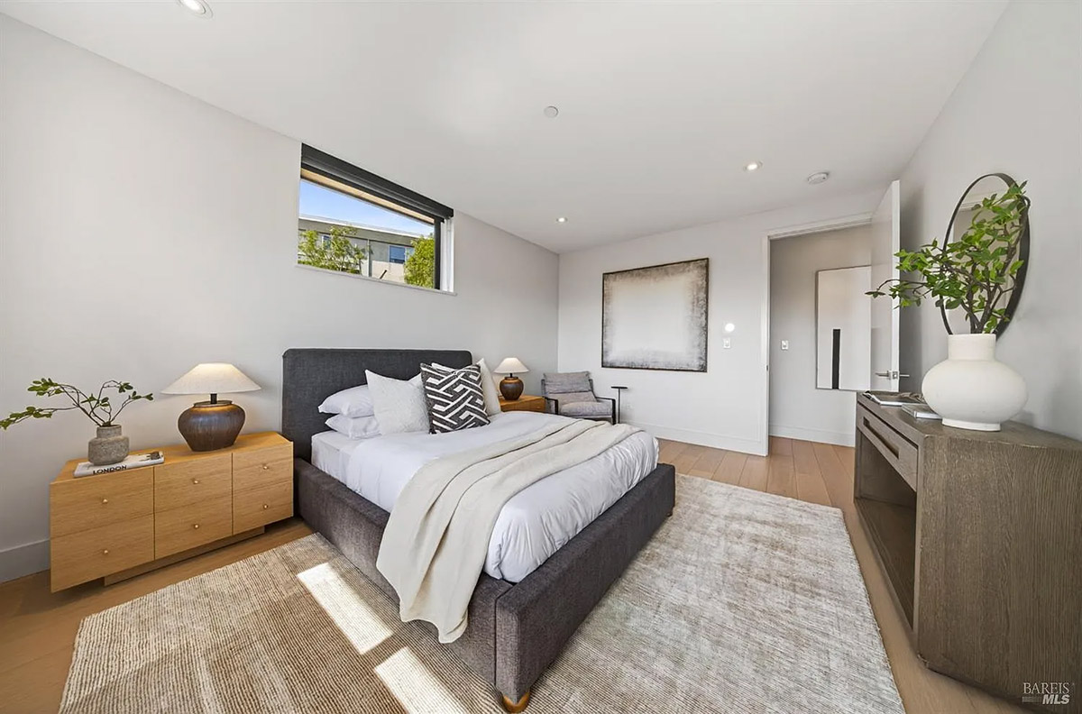 86 Sugarloaf Drive, Tiburon #87