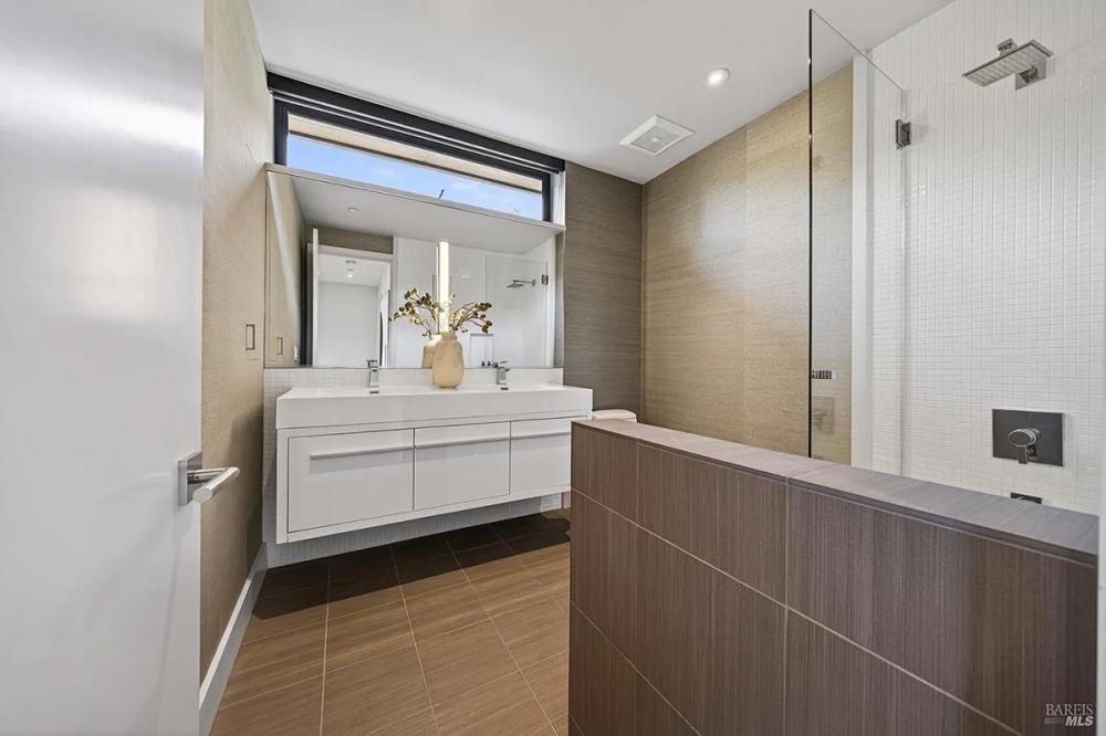 86 Sugarloaf Drive, Tiburon #87