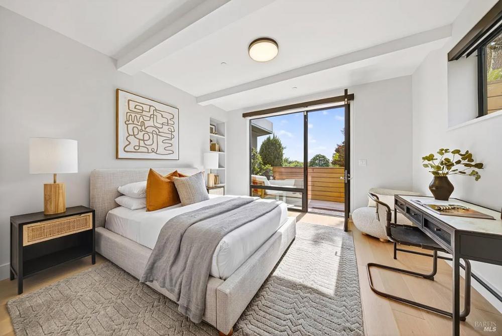86 Sugarloaf Drive, Tiburon #87
