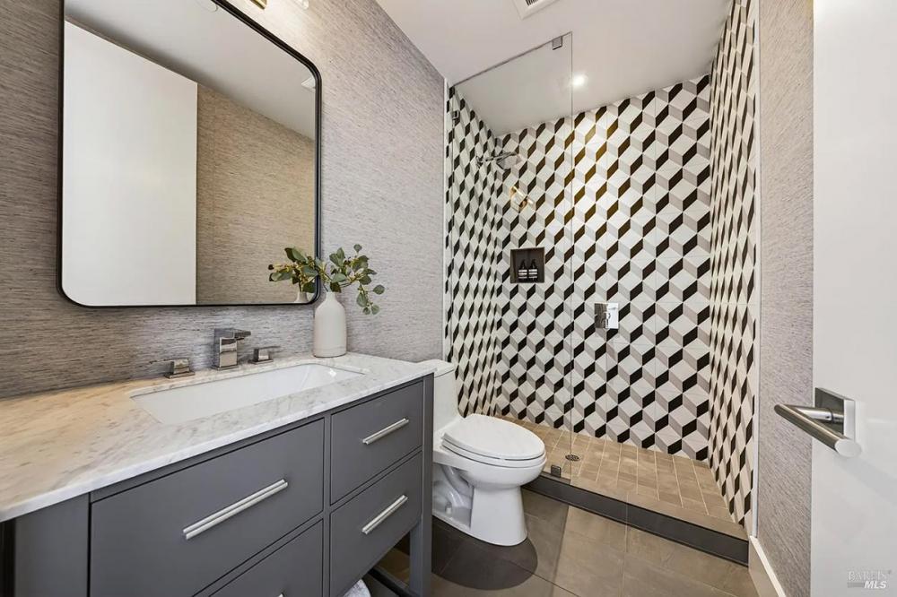 86 Sugarloaf Drive, Tiburon #87
