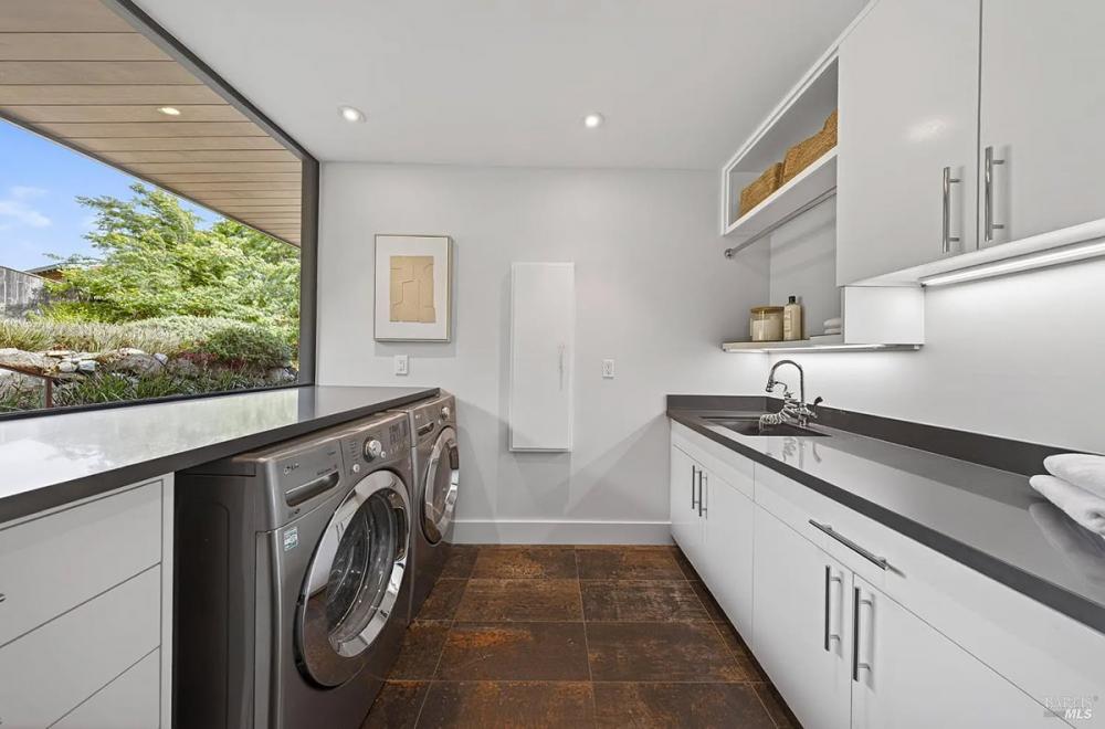 86 Sugarloaf Drive, Tiburon #87