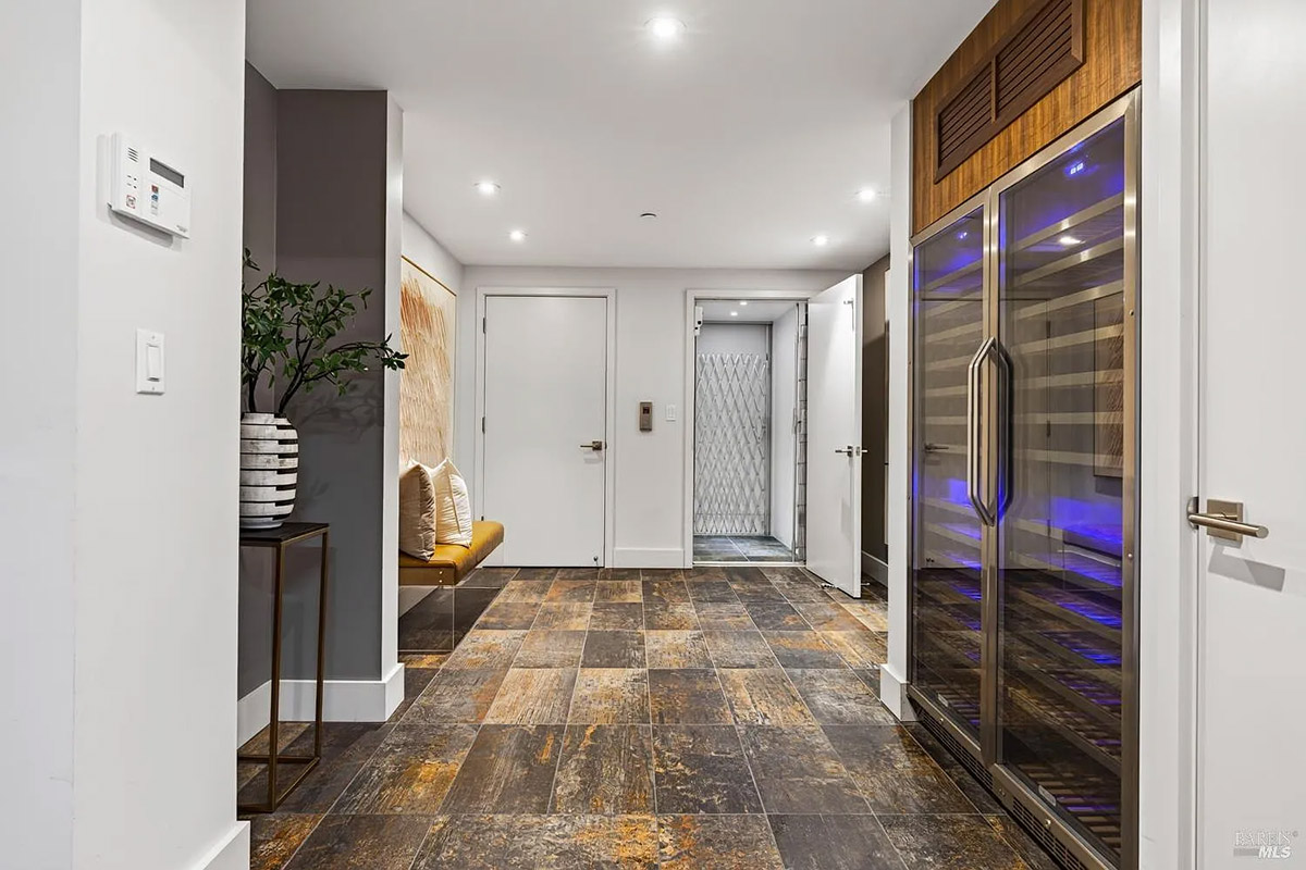 86 Sugarloaf Drive, Tiburon #87