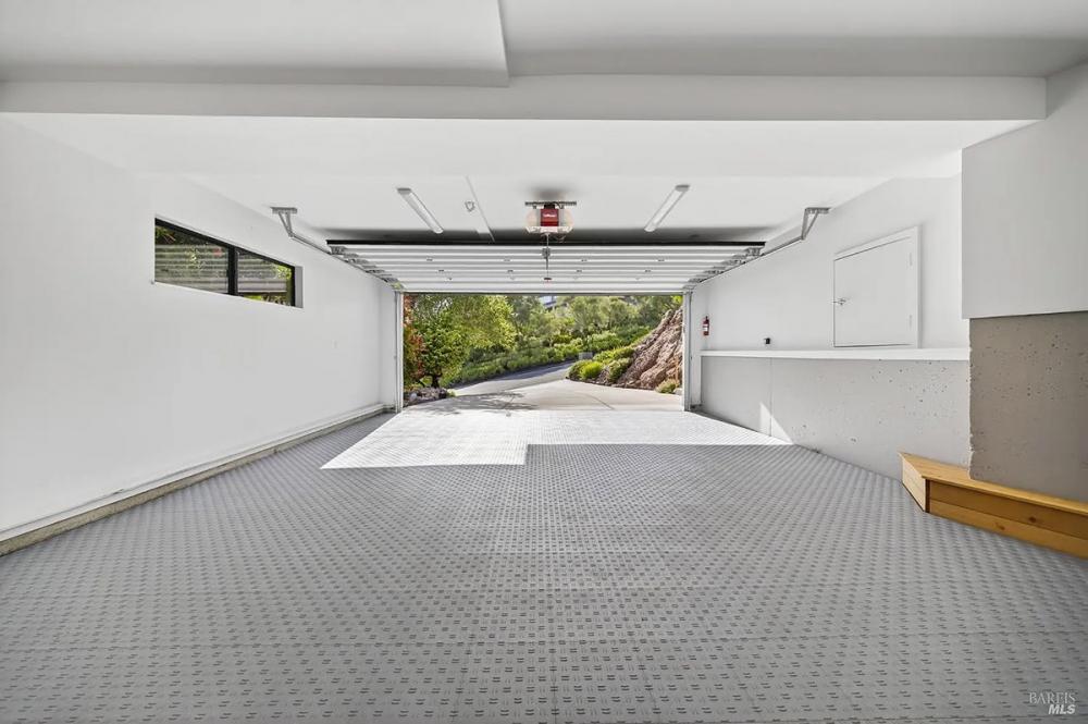 86 Sugarloaf Drive, Tiburon #87