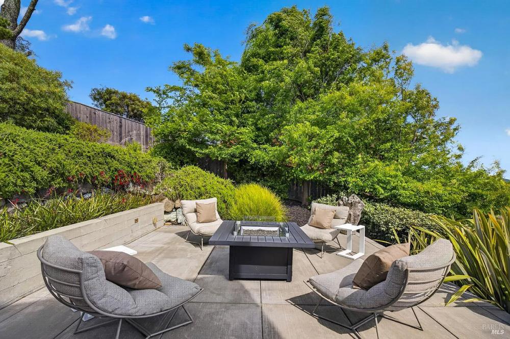 86 Sugarloaf Drive, Tiburon #87