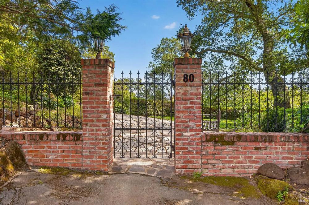 80 Baywood Avenue, Ross #32