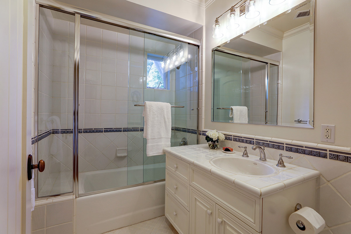44 Chestnut Avenue, Ross #49