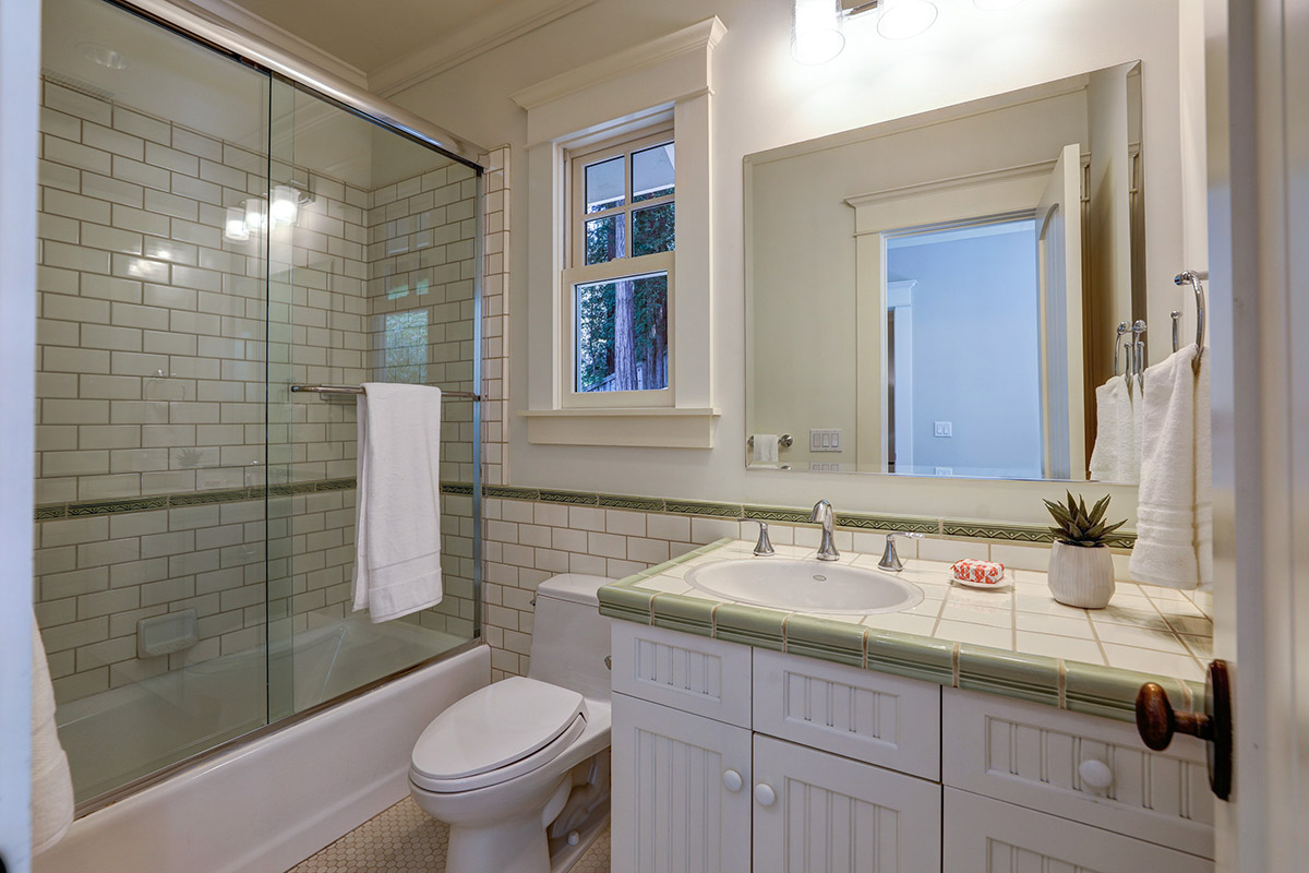 44 Chestnut Avenue, Ross #49