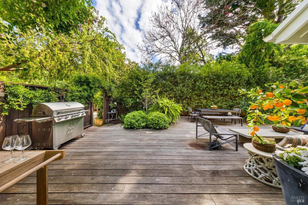 21 Niven Way, Larkspur #82