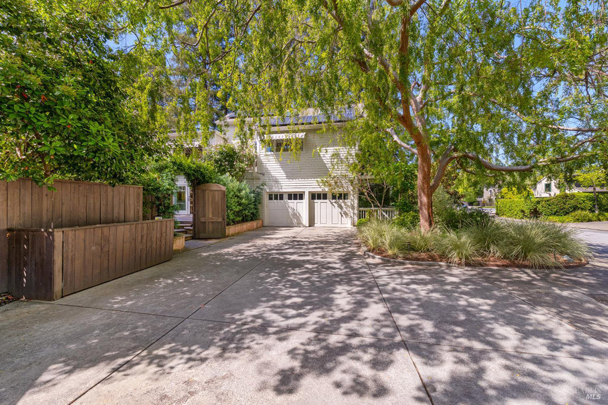 21 Niven Way, Larkspur #82