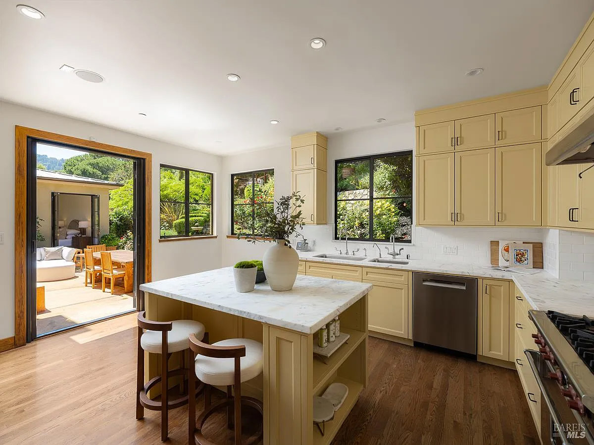 110 Walnut Avenue, Corte Madera #62