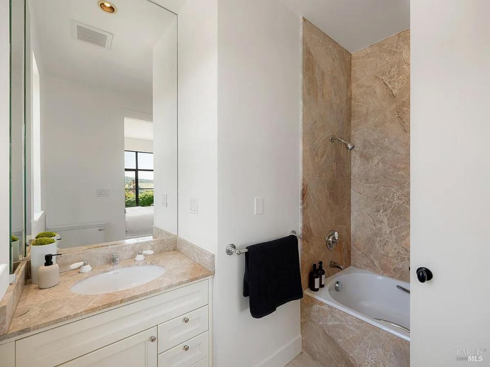 110 Walnut Avenue, Corte Madera #62