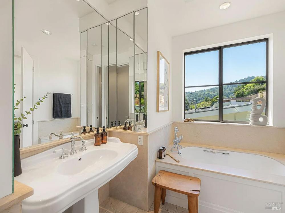 110 Walnut Avenue, Corte Madera #62