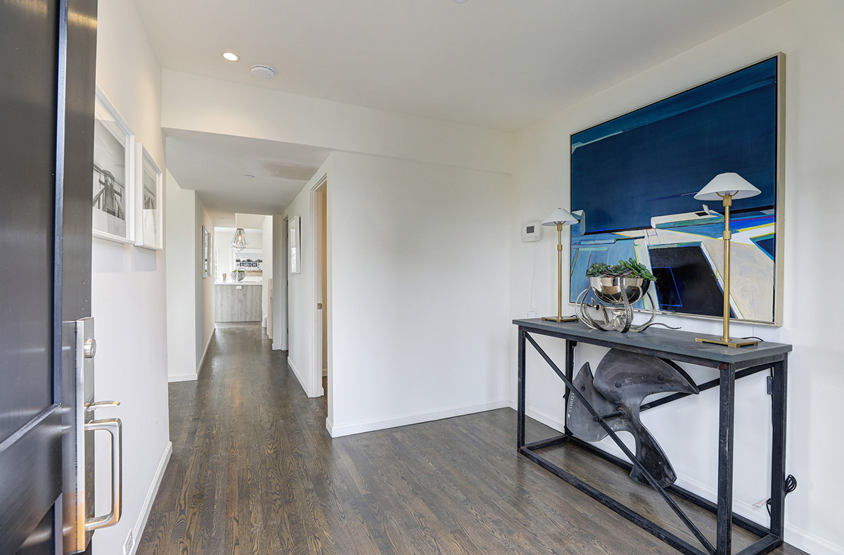21 Oak Place, Belvedere #43