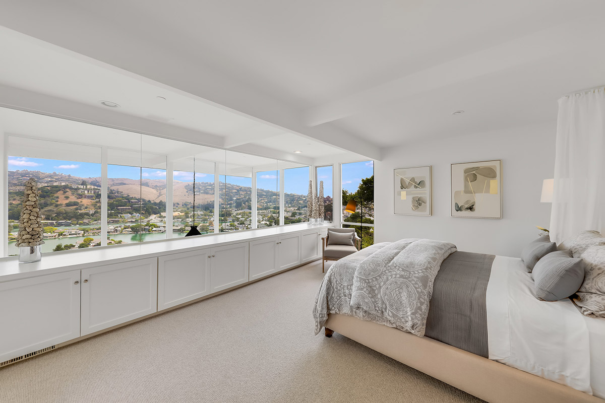 21 Oak Place, Belvedere #43