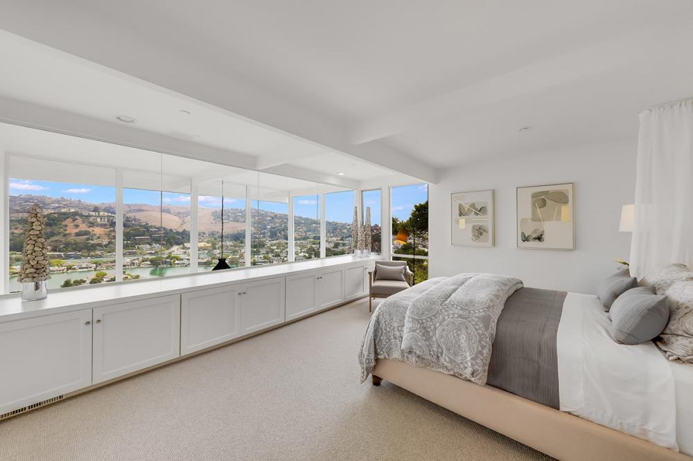 21 Oak Place, Belvedere #43